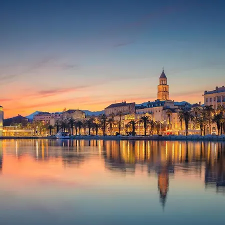 Luxury Lolipop Apartment